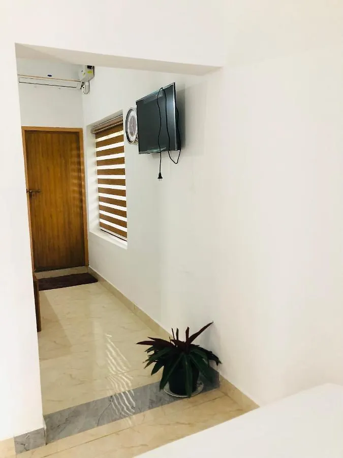 Homestay Holiday Villa - The Quarry Lake Kalpetta